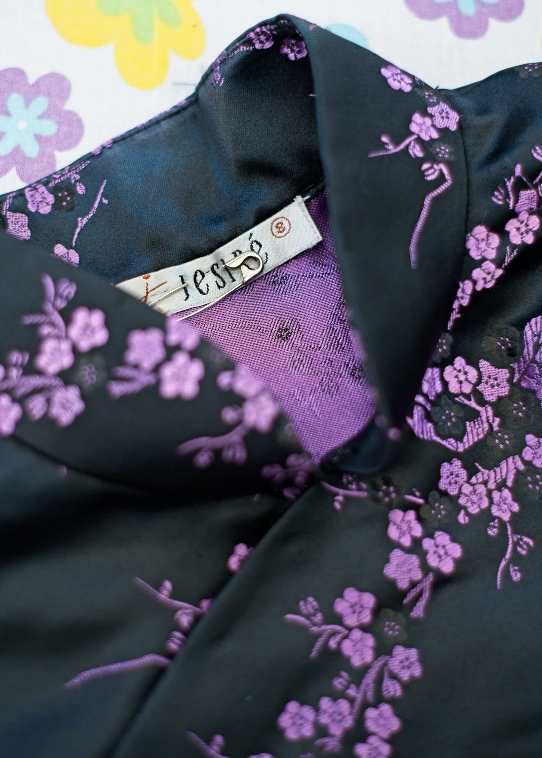 Black Lilac Satin Brocade Cheongsam Style Sleeveless Blouse • Jesireé