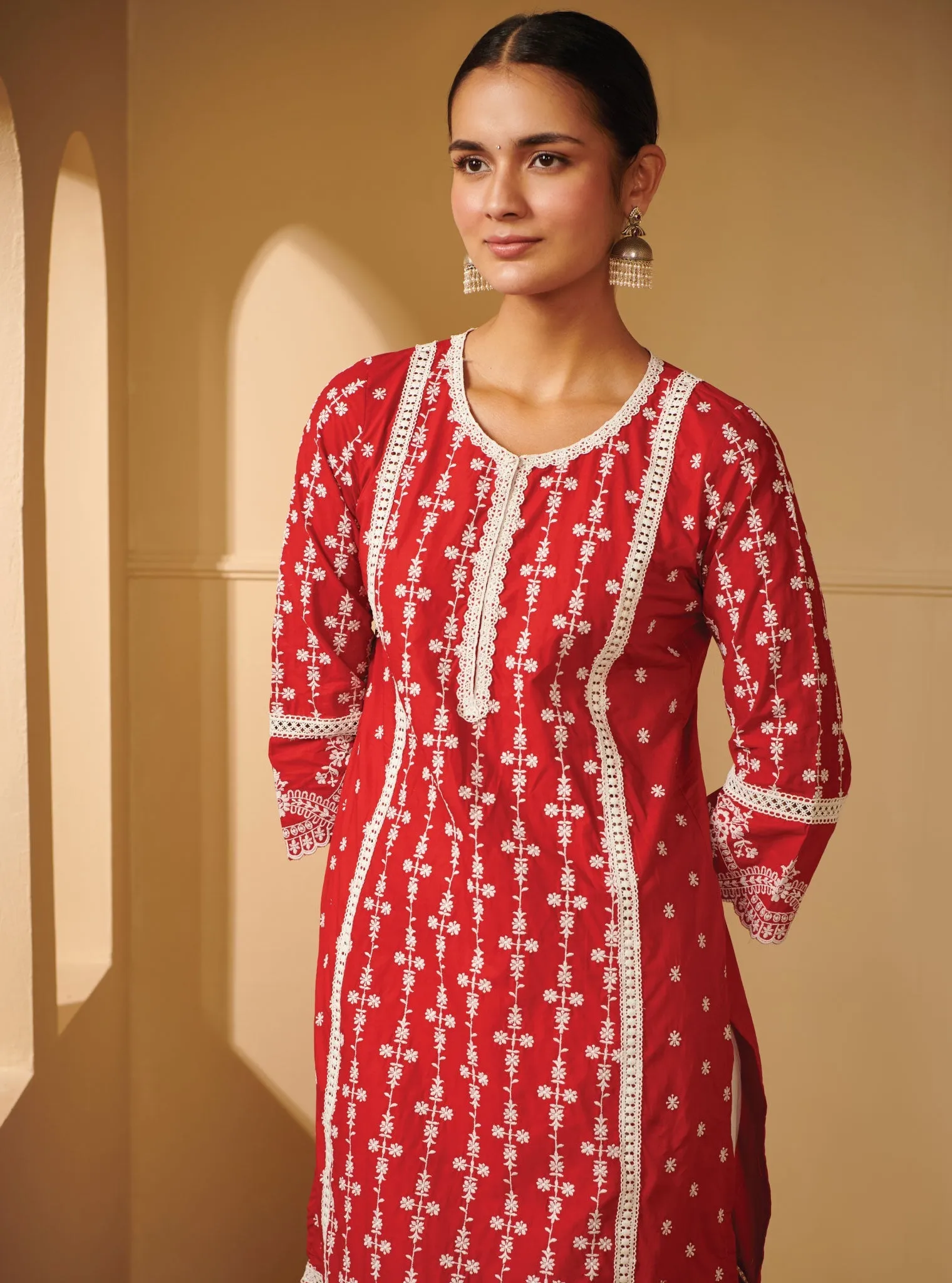 Mulmul Cotton Laiqa Red Kurta With Mulmul Cotton Floral Organza Panelled White Salwar