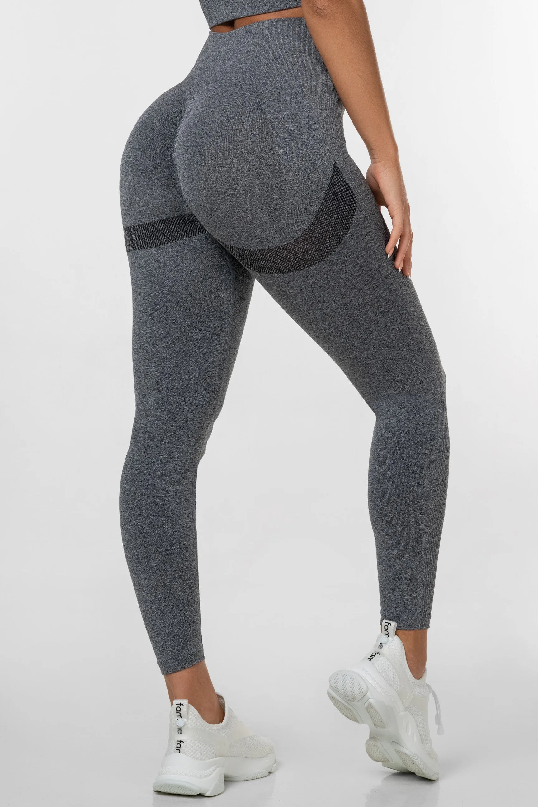 Peachy Scrunch Leggings