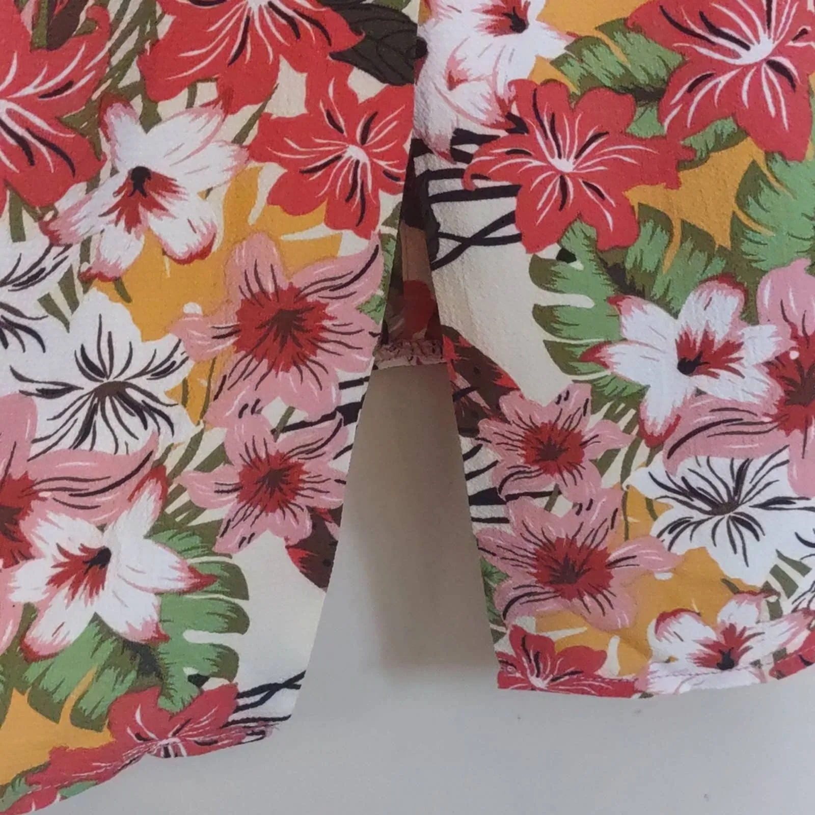 Sag Harbor Button Back Detail Floral Blouse